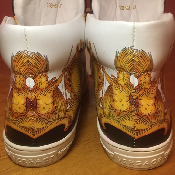 Versace “Baroque” slip-on, high-top sneakers in a size 14 US. Authentic. - Picture 3 of 3